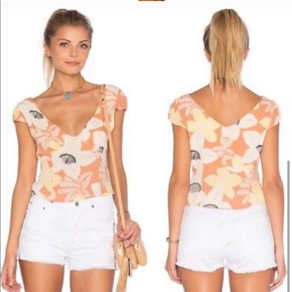 Free people summer top, size 4 and 6, peach color - Picture 2 of 7